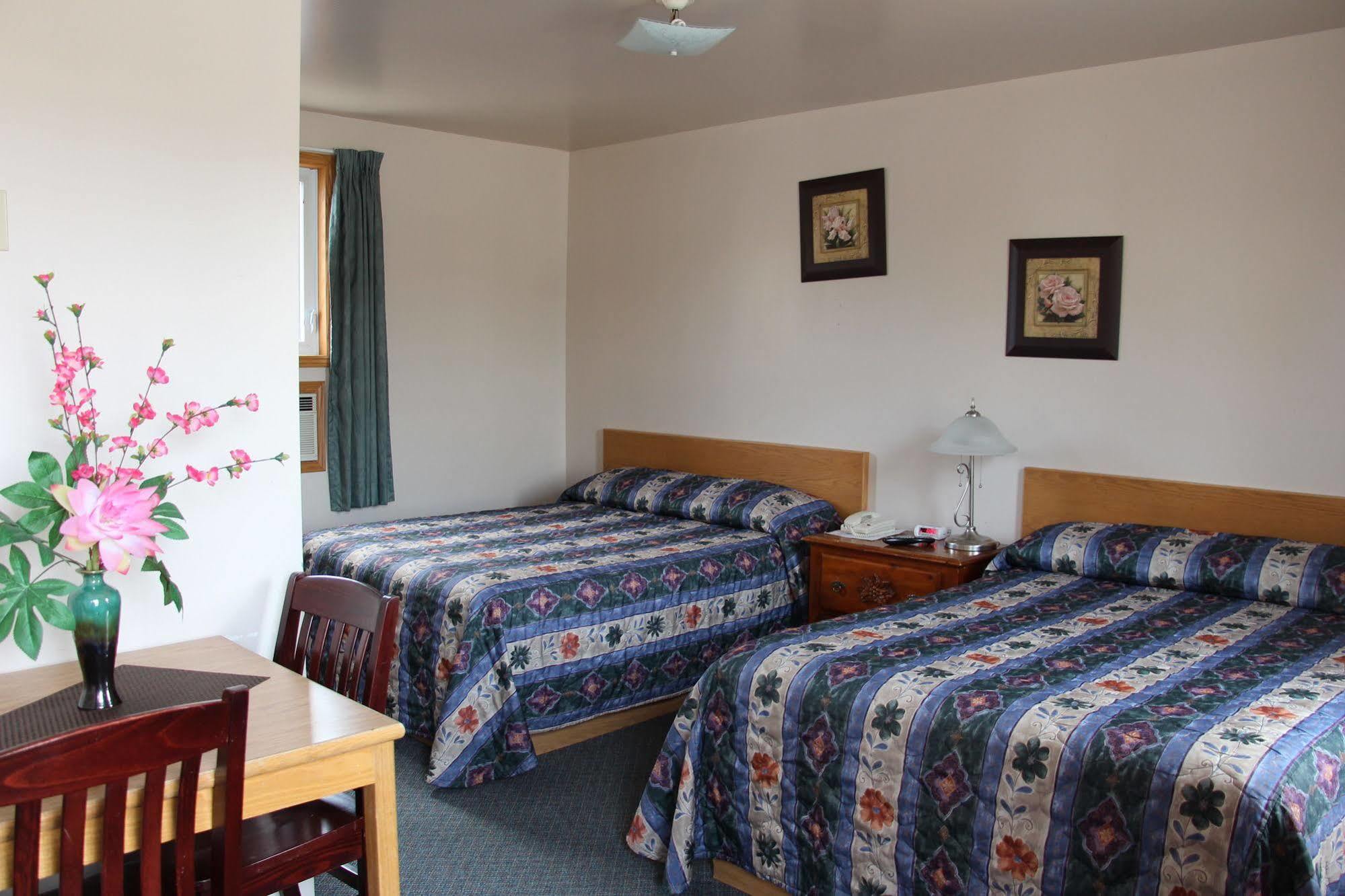 ת'אנדר ביי Lakehead Motel מראה חיצוני תמונה